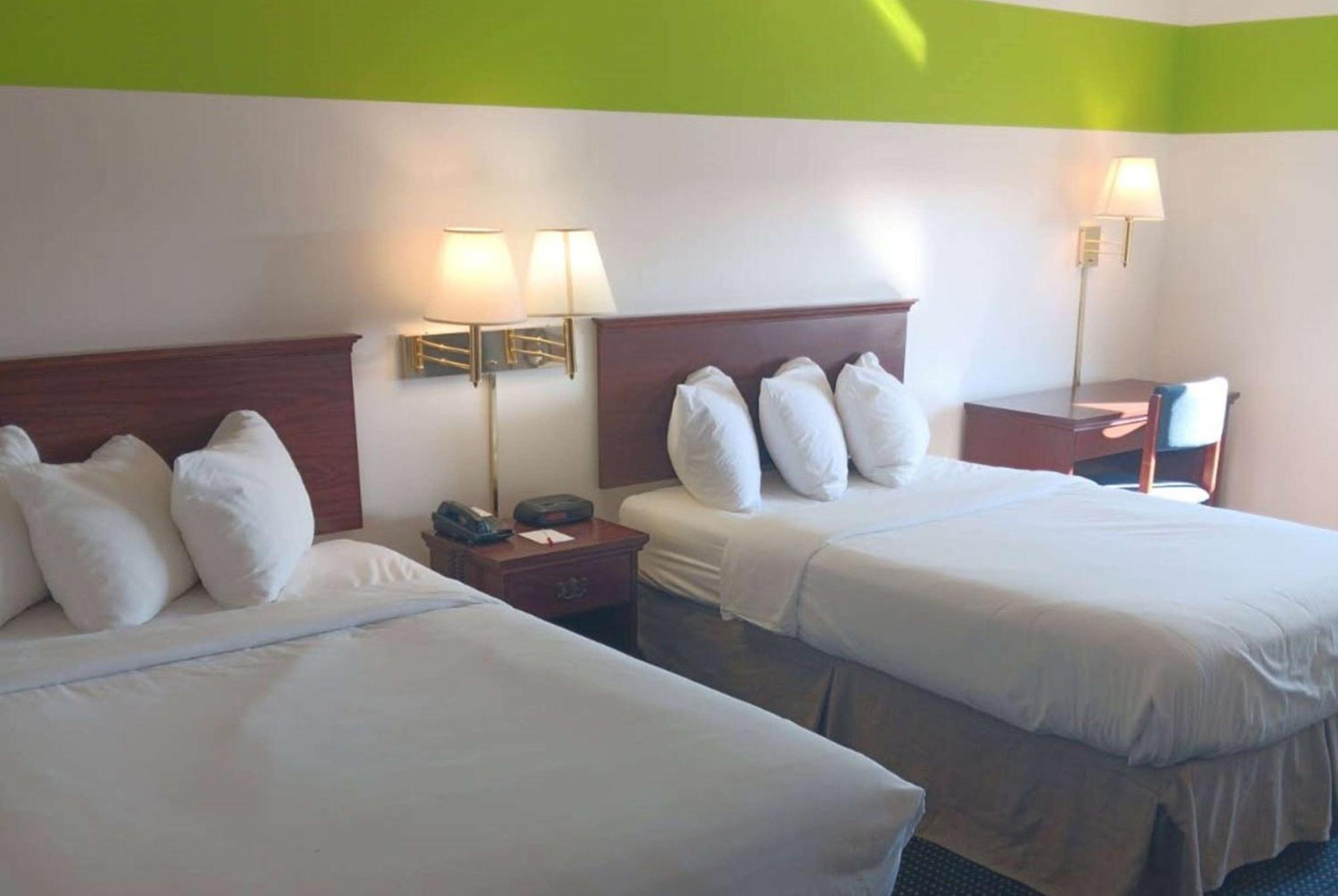 Ramada Limited - Hotel
